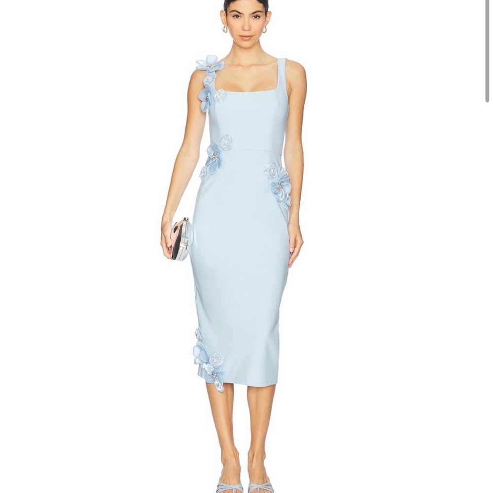 Elliatt Light Blue Floral Midi Dress